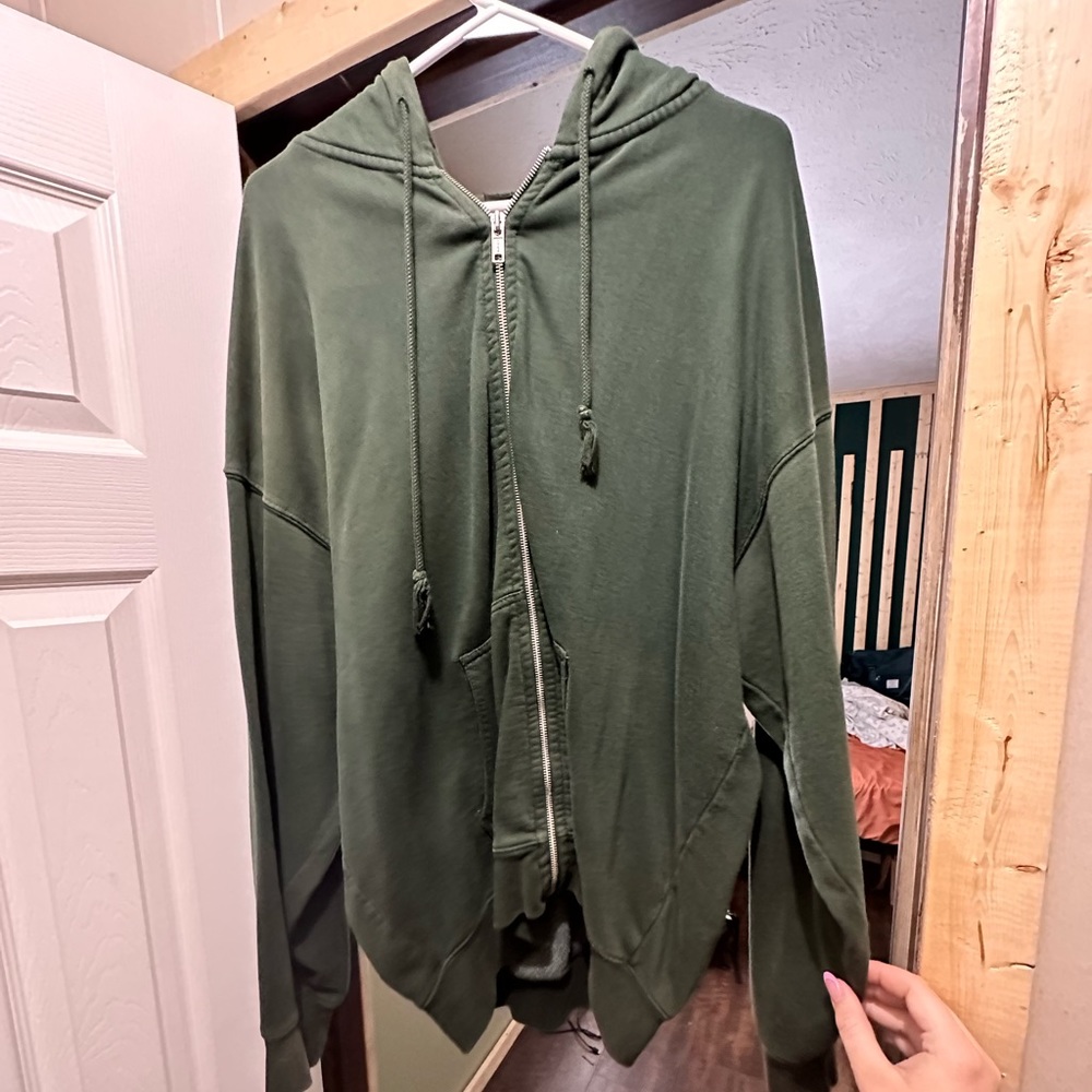 brandy melville full zip jacket